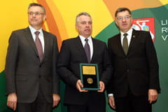 Algirdas Butkevičius (till höger), Jonas Liubertas, Robertas Dargis - Ordförande för Industriförbundet i Litauen